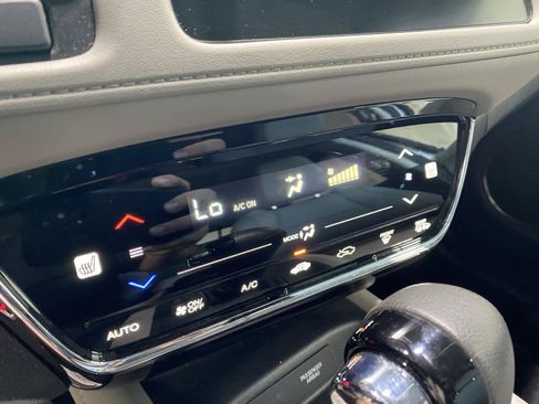 Used 2021 Honda HR-V EX-L image 26