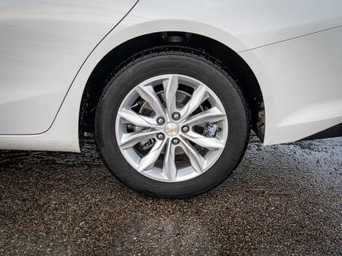 Used 2025 Chevrolet Malibu LT image 11