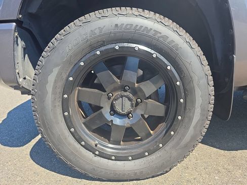 Used 2015 Toyota Tundra Platinum AWD/4WD image 12