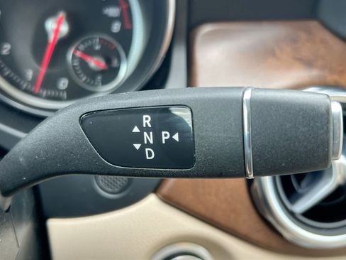Used 2019 Mercedes-Benz GLA 250 4MATIC image 31