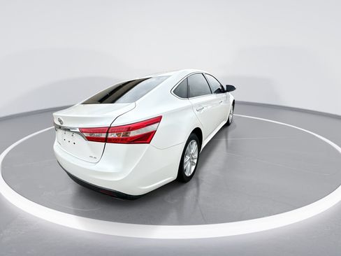 Used 2014 Toyota Avalon XLE FWD image 8