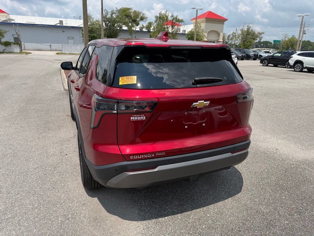 Used 2025 Chevrolet Equinox LT w/ Safety and Technology Package AWD/4WD image 6