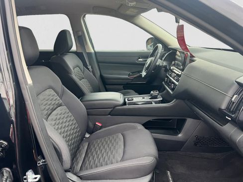 Certified 2022 Nissan Pathfinder SV w/ Cargo Package image 16