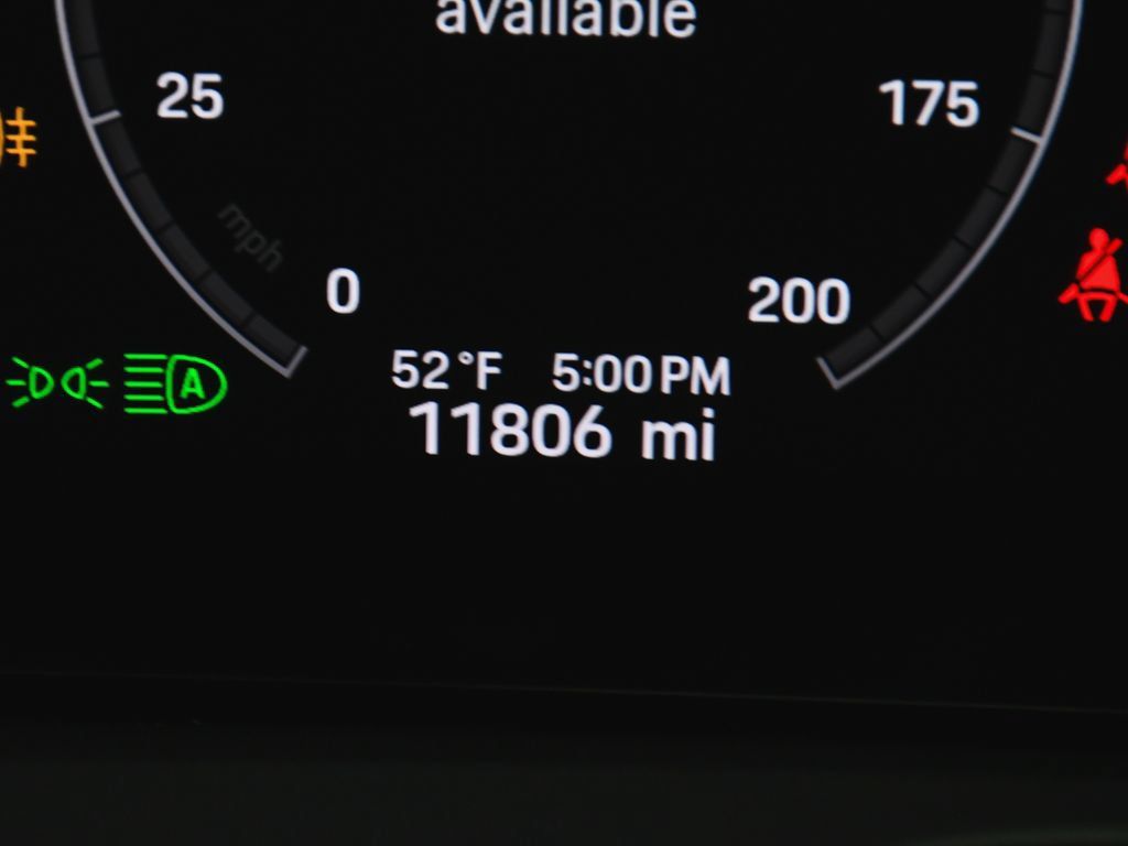 Used 2025 Porsche Panamera 4 E-Hybrid AWD/4WD image 24
