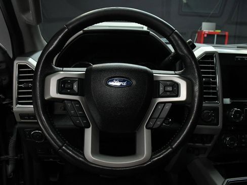 Used 2017 Ford F350 Lariat w/ Lariat Ultimate Package AWD/4WD image 33