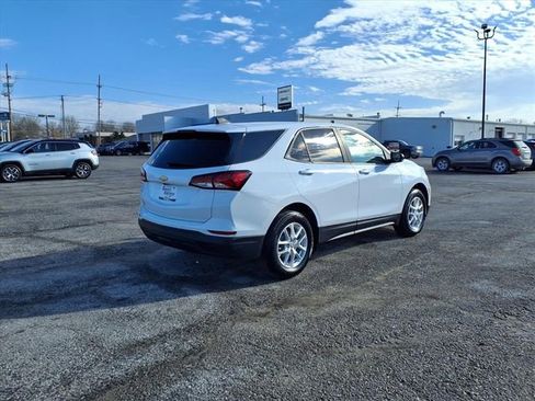 Used 2024 Chevrolet Equinox LS w/ LS Convenience Package image 17
