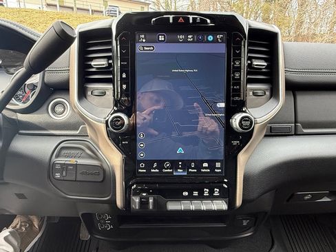 Used 2024 RAM 3500 Laramie image 22