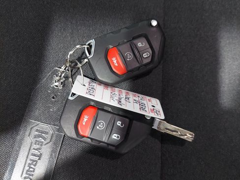 Used 2024 Jeep Wrangler Unlimited Sport AWD/4WD image 15