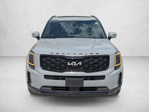 Used 2022 Kia Telluride SX w/ SX Prestige Package image 2