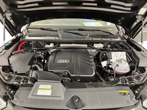 Used 2025 Audi Q5 2.0T Premium AWD/4WD image 11