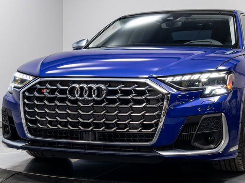 Used 2023 Audi S8 image 76