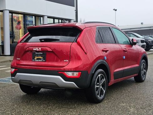 New 2025 Kia Niro EX image 5