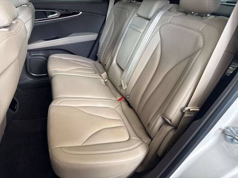 Certified 2022 Lincoln Nautilus Reserve AWD/4WD image 27
