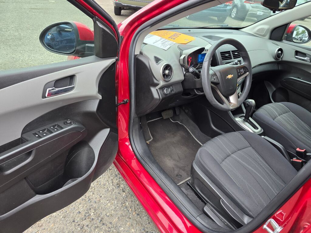Used 2013 Chevrolet Sonic LT FWD image 19