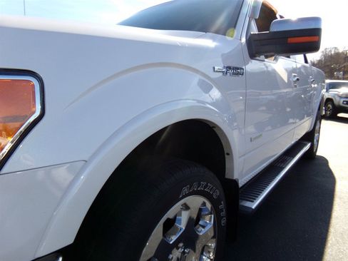 Used 2011 Ford F150 Lariat w/ Lariat Chrome Pkg image 2