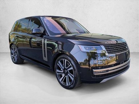 Certified 2023 Land Rover Range Rover SE AWD/4WD image 3