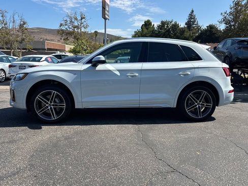 Used 2021 Audi Q5 e Premium AWD/4WD image 9