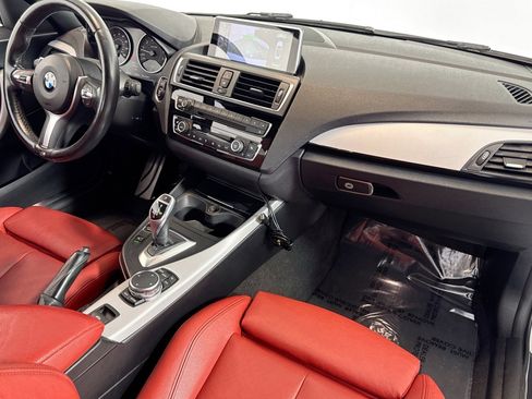 Used 2016 BMW M235i Convertible image 27