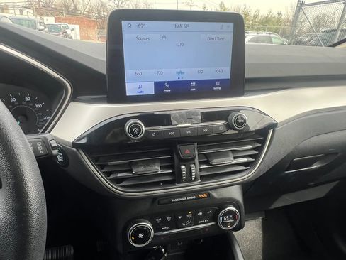 Used 2020 Ford Escape SE FWD image 19