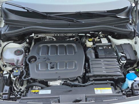 Certified 2025 Volkswagen Tiguan S FWD image 18