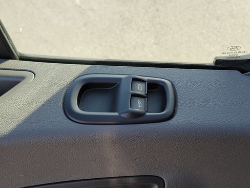 Used 2023 Ford Transit 350 XLT image 26