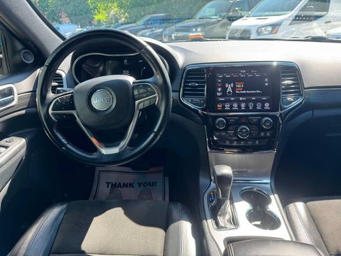 Used 2021 Jeep Grand Cherokee Laredo X AWD/4WD image 24