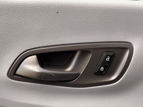 Used 2019 Ford Transit 250 148 Medium Roof image 11