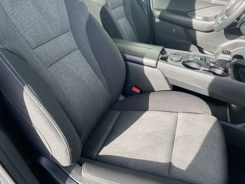 Used 2024 Nissan Rogue SV image 23