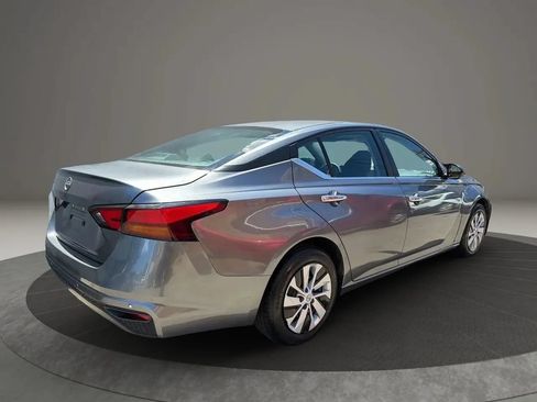 Used 2023 Nissan Altima 2.5 S FWD image 5
