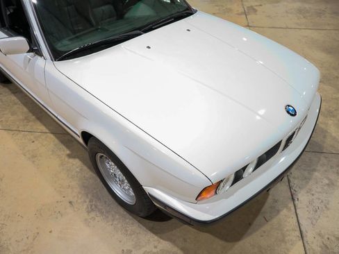Used 1993 BMW 535i 535i 4dr Sedan image 18