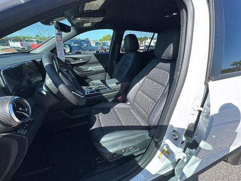 New 2026 Chevrolet Equinox LT FWD image 13