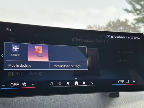 Certified 2025 BMW iX xDrive50 w/ Premium Package image 38