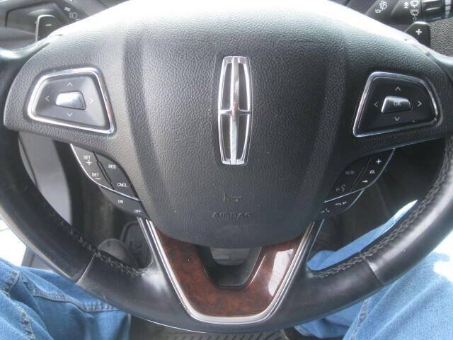 Used 2015 Lincoln MKZ AWD w/ Equipment Group 102A Reserve image 18