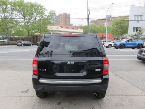 Used 2016 Jeep Patriot High Altitude AWD/4WD image 8