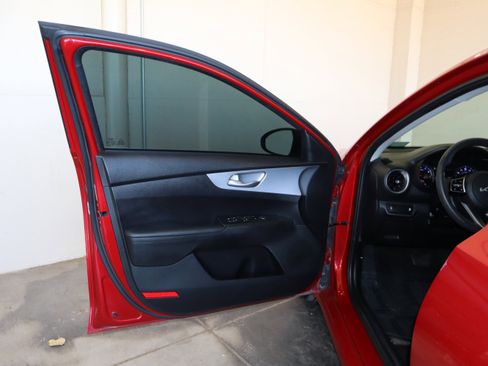 Used 2023 Kia Forte LXS FWD image 30