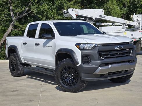 Used 2023 Chevrolet Colorado Trail Boss w/ Technology Package AWD/4WD image 1