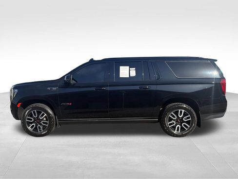 Used 2024 GMC Yukon XL AT4 w/ AT4 Premium Package AWD/4WD image 2