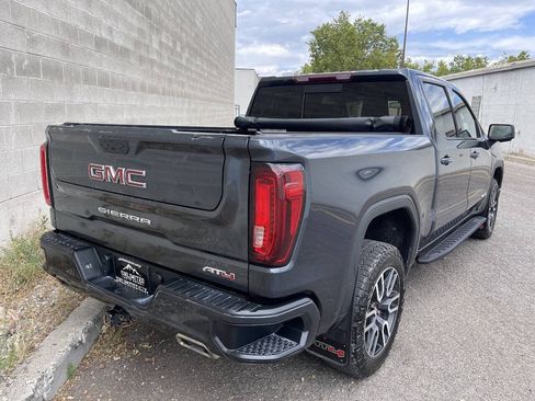 Used 2021 GMC Sierra 1500 AT4 w/ AT4 Preferred Package AWD/4WD image 4