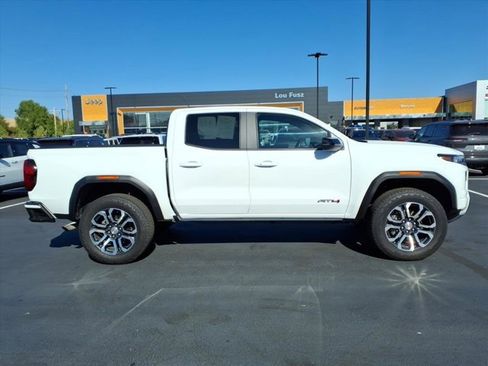 Used 2024 GMC Canyon AT4 w/ Canyon Safety Plus Package image 27