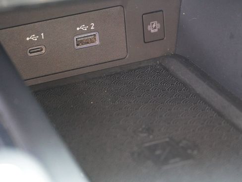 Used 2023 INFINITI QX60 Sensory w/ Cargo Package image 16