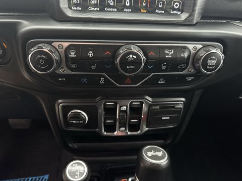 Used 2021 Jeep Wrangler Unlimited Sahara w/ Cold Weather Group image 36