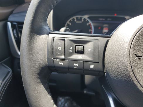 Certified 2023 Nissan Rogue SL image 20