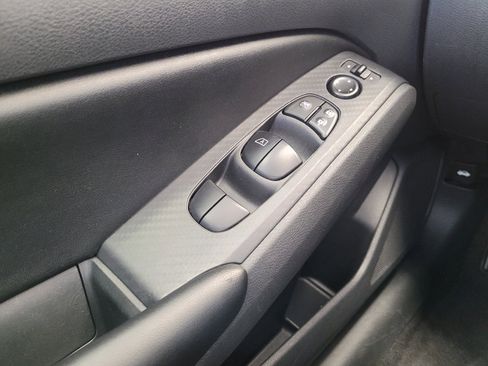 Used 2024 Nissan Altima 2.5 S FWD image 27
