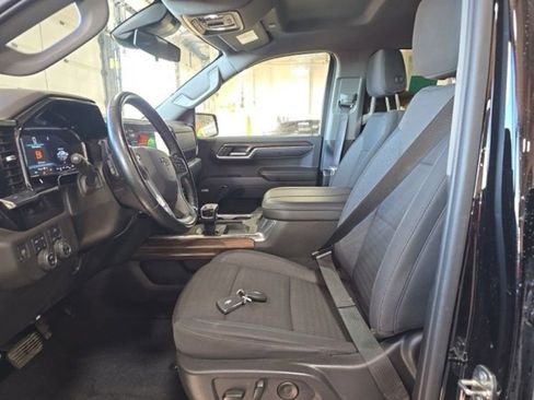 Used 2024 Chevrolet Silverado 1500 RST w/ Convenience Package II AWD/4WD image 8