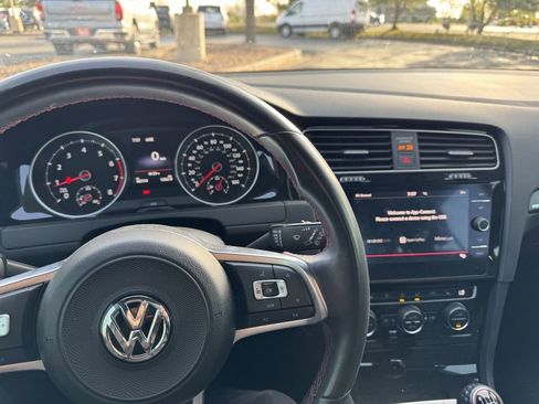 Used 2019 Volkswagen GTI Autobahn image 8