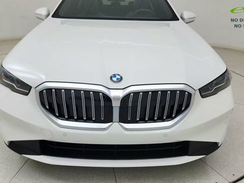 Used 2025 BMW 530i RWD image 9