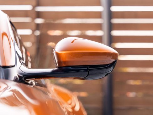 Used 2018 Aston Martin DB11 Coupe image 38