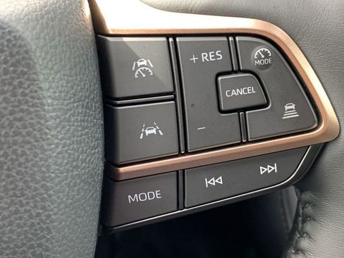 Certified 2026 Toyota Grand Highlander AWD Hybrid image 29