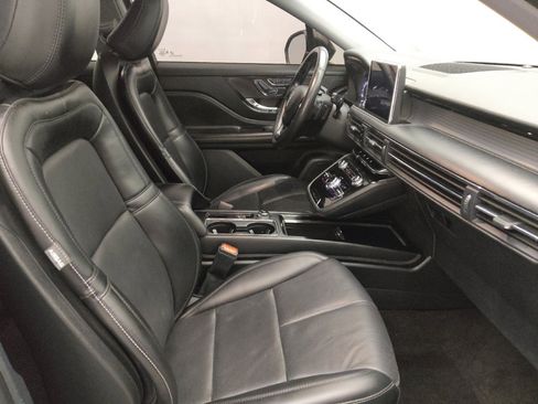 Used 2022 Lincoln Corsair AWD w/ Premium Package image 21