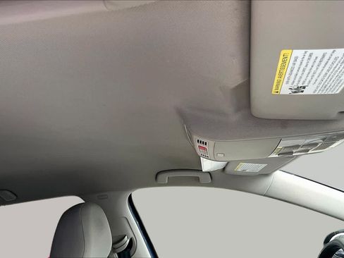 Used 2017 Volkswagen Golf SEL FWD image 14